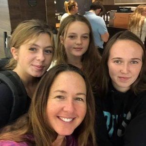 Meet your Posher, Christi